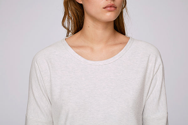 Sudadera The cosmos is female