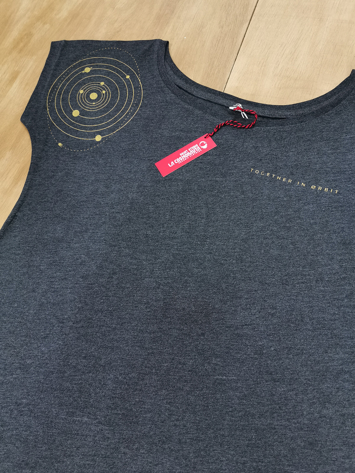 Camiseta Together in orbit